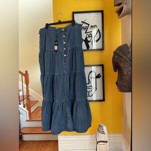 Faahion NOVA Denim Blue Tiered Skirt Size 1X NWT